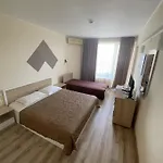 Danita & Restaurant&pool Bar Lejlighed Varna