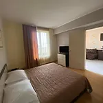 Danita & Restaurant&pool Bar Apartament