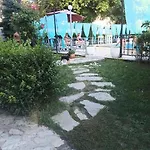 Danita & Restaurant&pool Bar