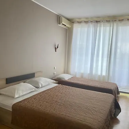 アパート Danita & Restaurant&pool Bar *