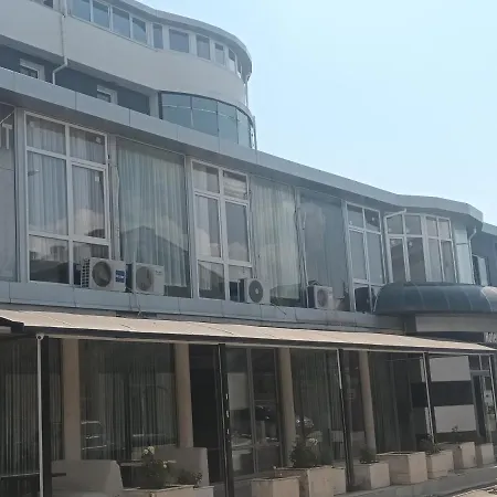 Apartment Danita & Restaurant&pool Bar Varna