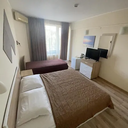 Danita & Restaurant&pool Bar *