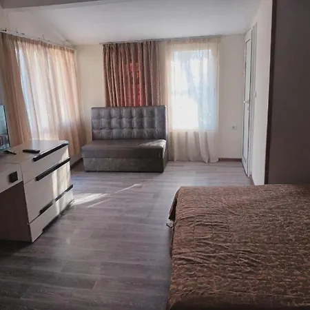 Danita & Restaurant&pool Bar アパート *